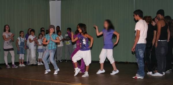 files/angebote/kinder/Dance4Kids2010-5.jpg